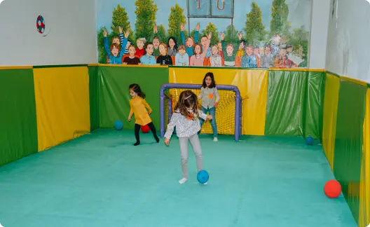 Football y juegos en Dinopeppino